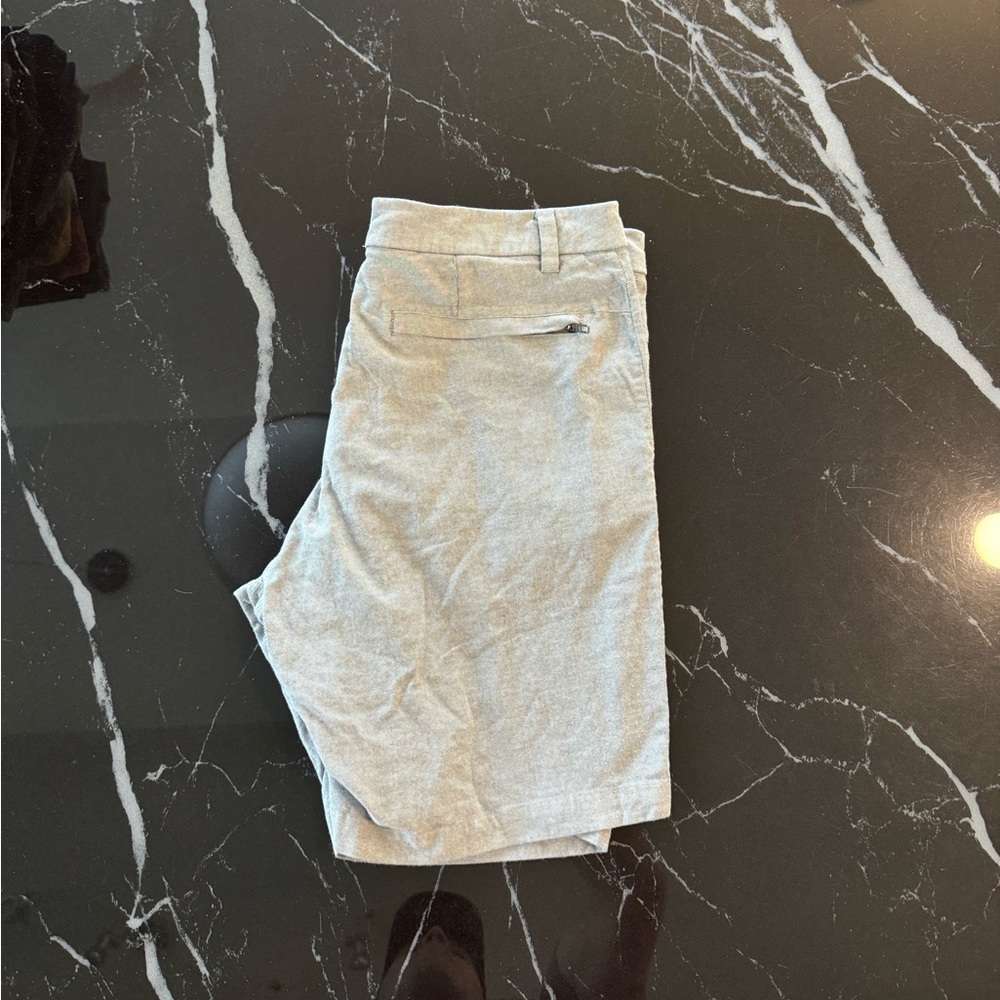 Men’s lululemon commission short 33 waist 7” inseam